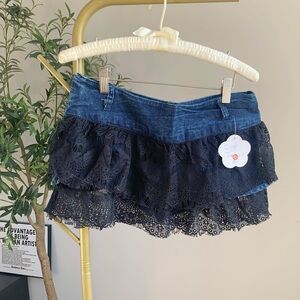 Y2K Ultra Low Rise Lace Ruffle Shorts M NWT